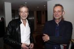 Amsterdam 12 september 2019
Govert de Roos en Rens Benerink hebben in de jaren â€™70 en â€˜80 samen honderden platenhoezen gemaakt. Deze hangen nu in hotel Americain. hans v barneveld met partner