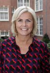 Amsterdam 10 september 2019
Presentatie celebaabs in hotel the Grand met oa Anouk Smulders Frits Sissing Dennis v d Geest Dennis Weening Dominique v Hulst ( zangeres Do) en  Irene moors . Celebabs is een idee van Tim Ouborg en Jeroen v d Boom