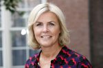 Amsterdam 10 september 2019
Presentatie celebaabs in hotel the Grand met oa Anouk Smulders Frits Sissing Dennis v d Geest Dennis Weening Dominique v Hulst ( zangeres Do) en  Irene moors . Celebabs is een idee van Tim Ouborg en Jeroen v d Boom