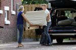 Den Haag 14 september 2019
Jack de Vries zijn nieuwe vriendin Emily Maas trekt bij hem in . Vandaag bracht ze haar spullen naar Jack zijn huis.