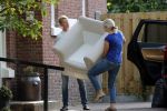 Den Haag 14 september 2019
Jack de Vries zijn nieuwe vriendin Emily Maas trekt bij hem in . Vandaag bracht ze haar spullen naar Jack zijn huis.