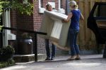 Den Haag 14 september 2019
Jack de Vries zijn nieuwe vriendin Emily Maas trekt bij hem in . Vandaag bracht ze haar spullen naar Jack zijn huis.