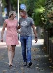 Den Haag 14 september 2019
Jack de Vries zijn nieuwe vriendin Emily Maas trekt bij hem in . Vandaag bracht ze haar spullen naar Jack zijn huis.