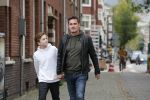 Amsterdam 23 september 2019
Jeroen v d Boom met zijn zoon Luuk in Amsterdam zuid.