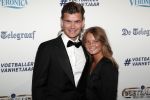 Hilversum 2 september 2019
Voetbalgala bij studio 21 . Joey Kooy met zijn vriendin Romy de Boer