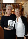 Amsterdam 27 september 2019
Boekpresentatie van Koos Alberts geschreven door zijn dochter Christa Krommenhoek. Presentatie is bij Scheltema. Joke Alberts