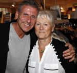 Amsterdam 27 september 2019
Boekpresentatie van Koos Alberts geschreven door zijn dochter Christa Krommenhoek. Presentatie is bij Scheltema. Joke Alberts met Pierre v dam