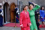 Den Haag 17 september 2019
Prinsjesdag 2019 op het binnenhof.
- Minister Kajsa Ollongren van Binnenlandse Zaken en Koninkrijksrelaties met haar echtgenote Irene van den Brekel
