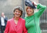 Den Haag 17 september 2019
Prinsjesdag 2019 op het binnenhof.
- Minister Kajsa Ollongren van Binnenlandse Zaken en Koninkrijksrelaties met haar echtgenote Irene van den Brekel