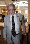 Amsterdam 27 september 2019
Boekpresentatie van Koos Alberts geschreven door zijn dochter Christa Krommenhoek. Presentatie is bij Scheltema. Lee Towers