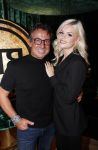 Rotterdam 2 september 2019
Presentatie Buddha to Buddha en hun nieuwe gouden sieradenlijn . Davina Michelle is het gezicht daarvan. Davina en Marco Borsato