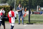 de Meern 31 augustus 2019
Martijn Krabbe bellend bij voetbal van zijn dochter Michelle.