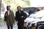 Amsterdam 19 september 2019
Nellie Kroes met een vriendin winkelend met een vriendin in Amsterdam zuid.
