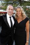 Hilversum 2 september 2019
Voetbalgala bij studio 21 . Patrick Smit met zijn vrouw