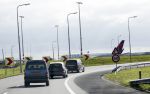 Amsterdam Schiphol 3 september 2019
Prins Harry wordt door busje opgehaald bij Soho house en naar de vip van schiphol gebracht . Nederlandse beveiligers begeleiden hem.