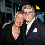 Amsterdam 21 september 2019
Trouwfeest Martijn en Deborah Krabbe bij Akhnaton . Robert Kranenborg met zijn vrouw dochter en vriend