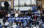 Katwijk 10 september 2019
Ruud Gullit Joelle Gullit Estelle Cruijff , haar moeder, Nigel ( stiefzoon Ruud) en de vriendin van Maxim Gullit zitten op de tribune bij de eerste interland van Maxim tegen Portugal. Nederland Portugal 4-0