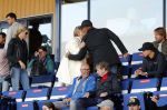 Katwijk 10 september 2019
Ruud Gullit Joelle Gullit Estelle Cruijff , haar moeder, Nigel ( stiefzoon Ruud) en de vriendin van Maxim Gullit zitten op de tribune bij de eerste interland van Maxim tegen Portugal. Nederland Portugal 4-0