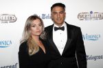 Hilversum 2 september 2019
Voetbalgala bij studio 21 . Serdar Gozubuyuk met vrouw