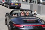 Amsterdam 26 augustus 2019
Sonja Bakker en haar vriend Barry v Suijdam in een porsche 911 cabrio in Amsterdam zuid