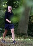 Breukelen 6 september 2019
Sybrand Niessen aan het wandelen met zijn vrouw