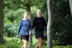 Breukelen 6 september 2019
Sybrand Niessen aan het wandelen met zijn vrouw