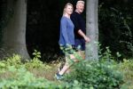Breukelen 6 september 2019
Sybrand Niessen aan het wandelen met zijn vrouw