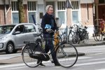 Amsterdam 9 september 2019
Tom Egbers doet op de fiets boodschappen in Amsterdam zuid.