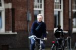 Amsterdam 9 september 2019
Tom Egbers doet op de fiets boodschappen in Amsterdam zuid.