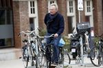 Amsterdam 9 september 2019
Tom Egbers doet op de fiets boodschappen in Amsterdam zuid.