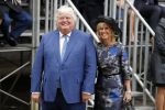 Den Haag 17 september 2019
Prinsjesdag 2019 op het binnenhof.
Ton Elias arriveert samen met zijn partner