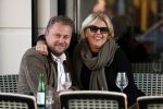 Amsterdam 23 september 2019
Wesly Bronkhorst met zijn moeder op terras.