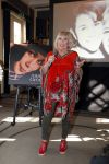 Amsterdam 12 september 2019
Boekpresentatie Anneke Gronloh in carre. Bart Peeters heeft het boek geschreven.
Willeke Alberti gaf Bart het eerste exemplaar