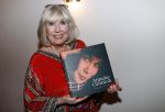 Amsterdam 12 september 2019
Boekpresentatie Anneke Gronloh in carre. Bart Peeters heeft het boek geschreven.
Willeke Alberti gaf Bart het eerste exemplaar
