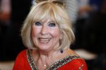 Amsterdam 12 september 2019
Boekpresentatie Anneke Gronloh in carre. Bart Peeters heeft het boek geschreven.
Willeke Alberti gaf Bart het eerste exemplaar
