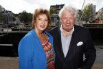Amsterdam 12 september 2019
Boekpresentatie Anneke Gronloh in carre. Bart Peeters heeft het boek geschreven.
Willibrord Frequin kwam met zijn vriendin