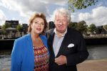 Amsterdam 12 september 2019
Boekpresentatie Anneke Gronloh in carre. Bart Peeters heeft het boek geschreven.
Willibrord Frequin kwam met zijn vriendin