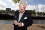 Amsterdam 12 september 2019
Boekpresentatie Anneke Gronloh in carre. Bart Peeters heeft het boek geschreven.
Willibrord Frequin kwam met zijn vriendin