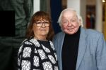Vlaardingen 13 oktober 2020
Bassie en Adriaan openen in het Vlaardings Museum hun expositie over hun carrierre .
Bas v Toor en Aad v Toor hun vrouwen zijn natullrlijk ook aanwezig.