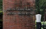 Naarden 8 oktober 2020
Begrafenis Jan des Bouvrie  op algemene begraafplaats Nieuw Valkeveen.