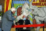 Vlaardingen 13 oktober 2020
Bassie en Adriaan openen in het Vlaardings Museum hun expositie over hun carrierre .
Bas v Toor en Aad v Toor hun vrouwen zijn natullrlijk ook aanwezig.