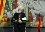 Vlaardingen 13 oktober 2020
Bassie en Adriaan openen in het Vlaardings Museum hun expositie over hun carrierre .
Bas v Toor en Aad v Toor hun vrouwen zijn natullrlijk ook aanwezig.