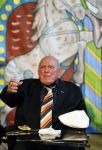 Vlaardingen 13 oktober 2020
Bassie en Adriaan openen in het Vlaardings Museum hun expositie over hun carrierre .
Bas v Toor en Aad v Toor hun vrouwen zijn natullrlijk ook aanwezig.