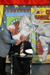 Vlaardingen 13 oktober 2020
Bassie en Adriaan openen in het Vlaardings Museum hun expositie over hun carrierre .
Bas v Toor en Aad v Toor hun vrouwen zijn natullrlijk ook aanwezig.