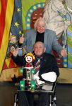 Vlaardingen 13 oktober 2020
Bassie en Adriaan openen in het Vlaardings Museum hun expositie over hun carrierre .
Bas v Toor en Aad v Toor hun vrouwen zijn natullrlijk ook aanwezig.