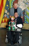 Vlaardingen 13 oktober 2020
Bassie en Adriaan openen in het Vlaardings Museum hun expositie over hun carrierre .
Bas v Toor en Aad v Toor hun vrouwen zijn natullrlijk ook aanwezig.