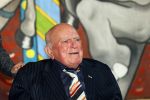 Vlaardingen 13 oktober 2020
Bassie en Adriaan openen in het Vlaardings Museum hun expositie over hun carrierre .
Bas v Toor en Aad v Toor hun vrouwen zijn natullrlijk ook aanwezig.