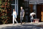 Amsterdam 20 september 2020
Bert Kuizenga en zijn vrouw Astrid wandelend op straat in Amsterdam zuid