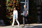 Amsterdam 20 september 2020
Bert Kuizenga en zijn vrouw Astrid wandelend op straat in Amsterdam zuid