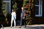 Amsterdam 20 september 2020
Bert Kuizenga en zijn vrouw Astrid wandelend op straat in Amsterdam zuid